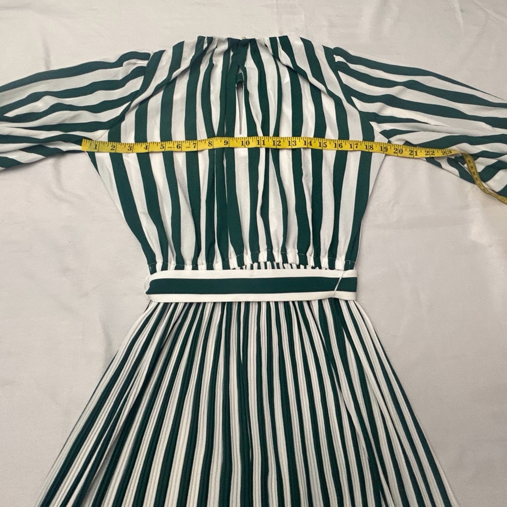 AYR DRESS - Picture 6 of 15